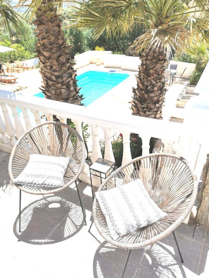 Cortijo Pennymaria Poolside Apartment Near Montefrio With Stunning Views Eksteriør bilde