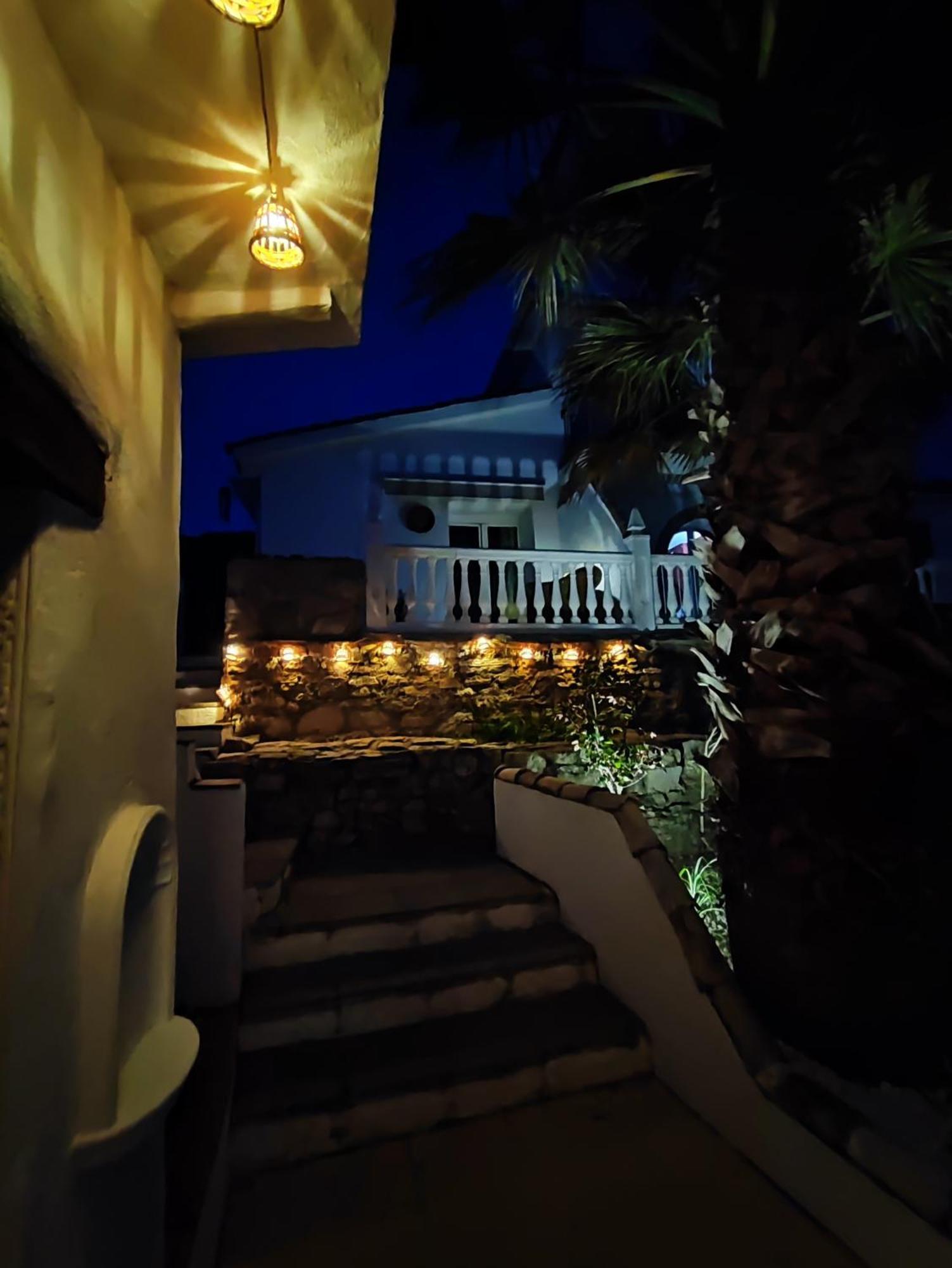 Cortijo Pennymaria Poolside Apartment Near Montefrio With Stunning Views Eksteriør bilde